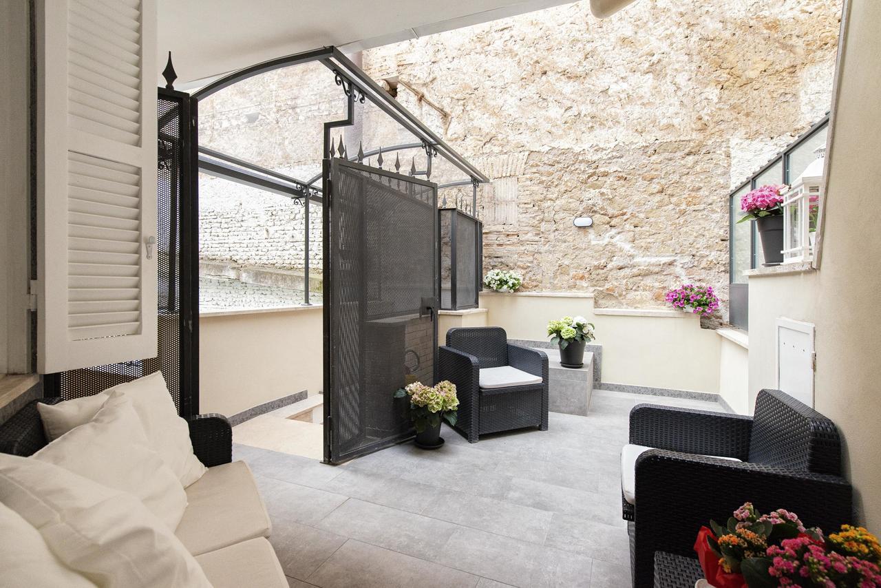 Canova Rooms In Spanish Steps Roma Exterior foto